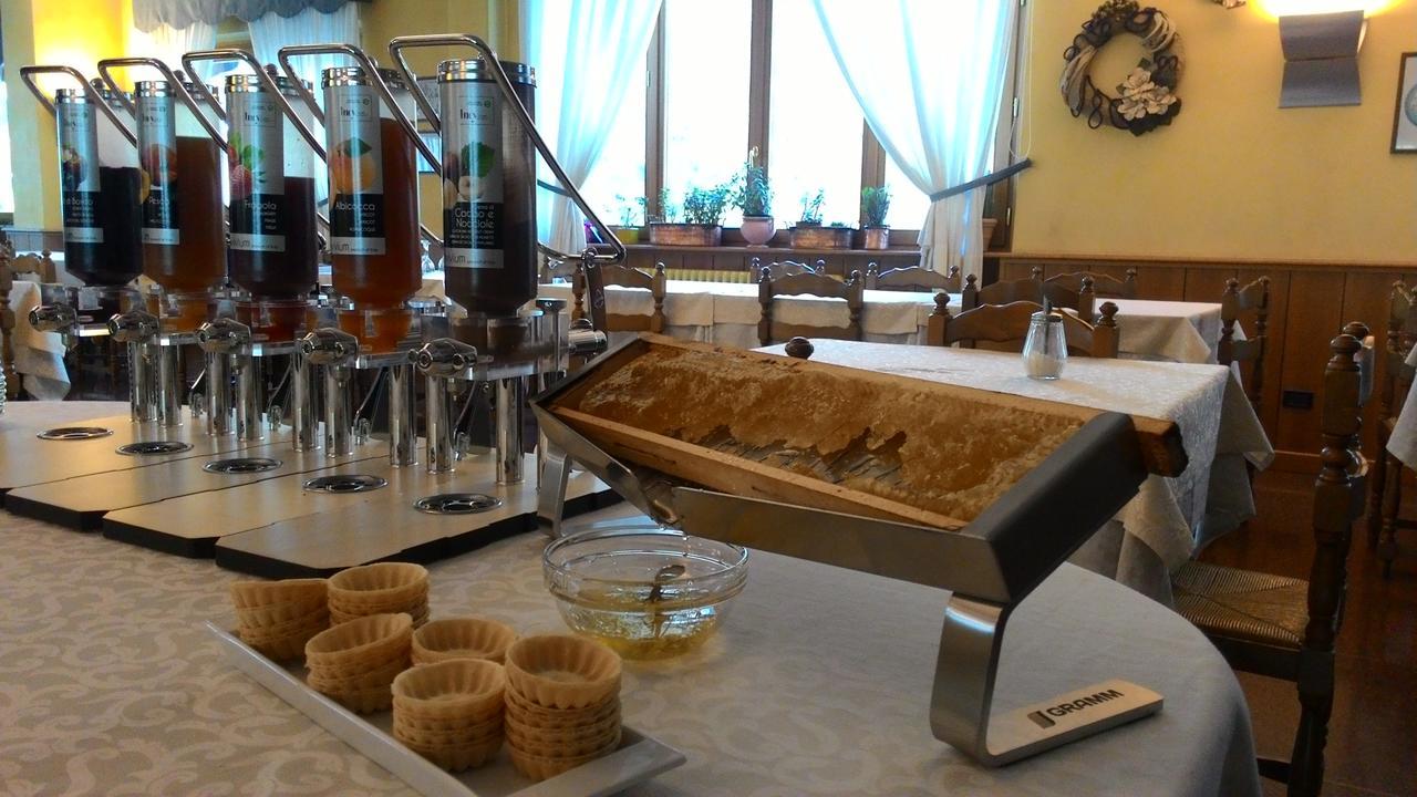 Hotel Migliorati Castione della Presolana Exteriör bild